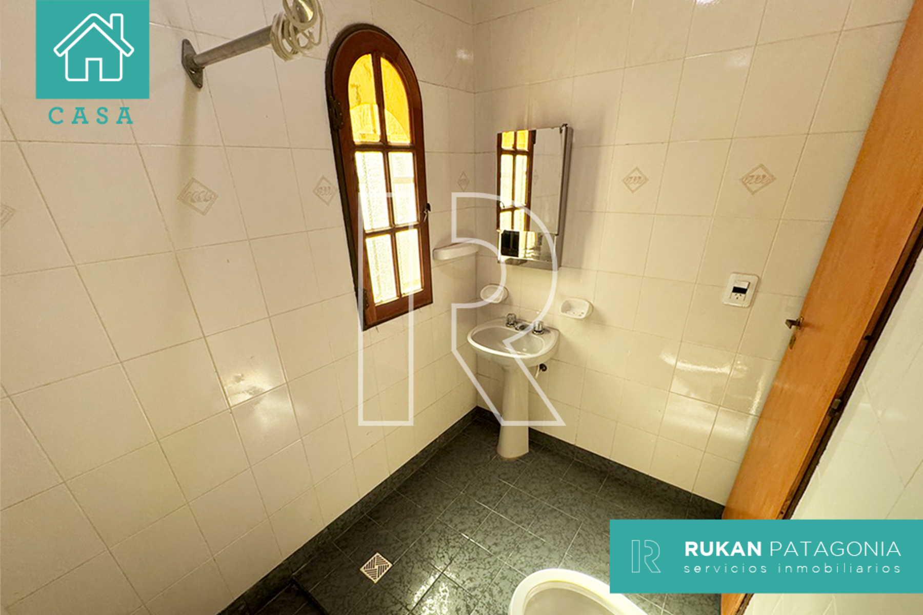 #VentaRUKAN | Casa de 6 Habitaciones | Calle ALVEAR | Barrio 26 DE JUNIO| Caleta Olivia.- (APTA CREDITO HIPOTECARIO) - 30