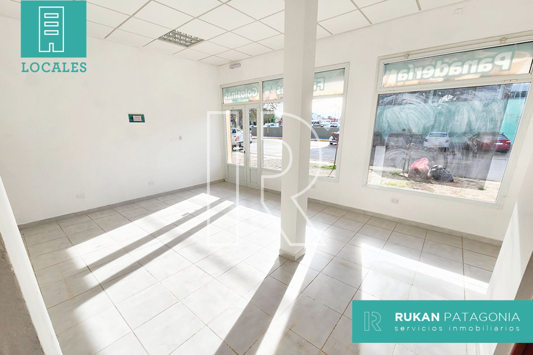 #AlquilerRUKAN | Local Comercial | Calle PADRE JORDAN | Caleta Olivia - 5