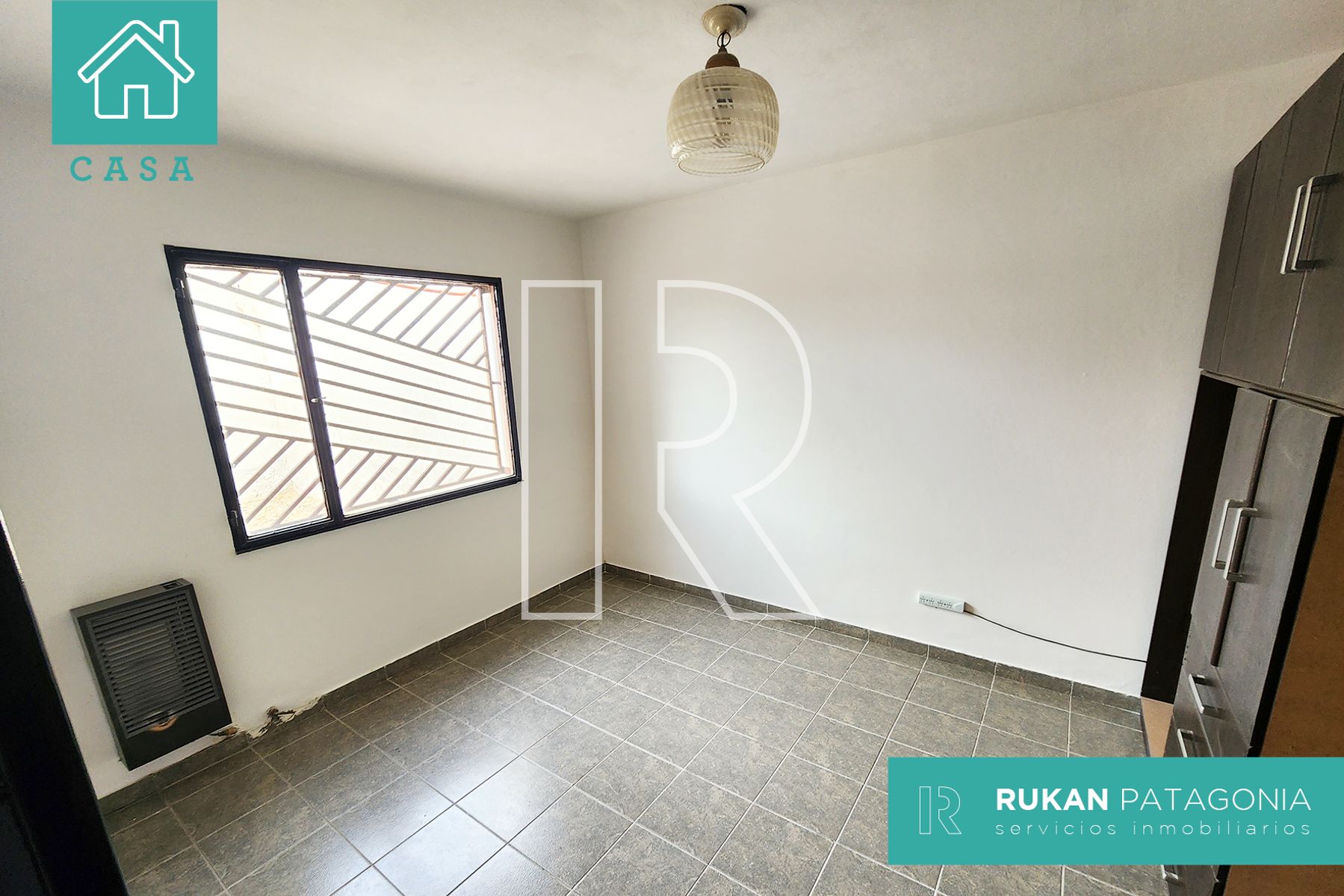 #VentaRUKAN | Casa 3 Habitaciones | Calle ECUADOR | Barrio MIRADOR | Caleta Olivia. - 9