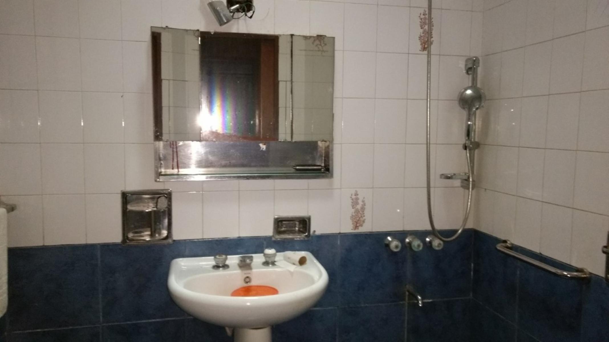 CASA DE 3 AMB. LOTE PROPIO. SUPERFICIE DE TNO 255 MTS. VENTA DIRECTA. — foto 5