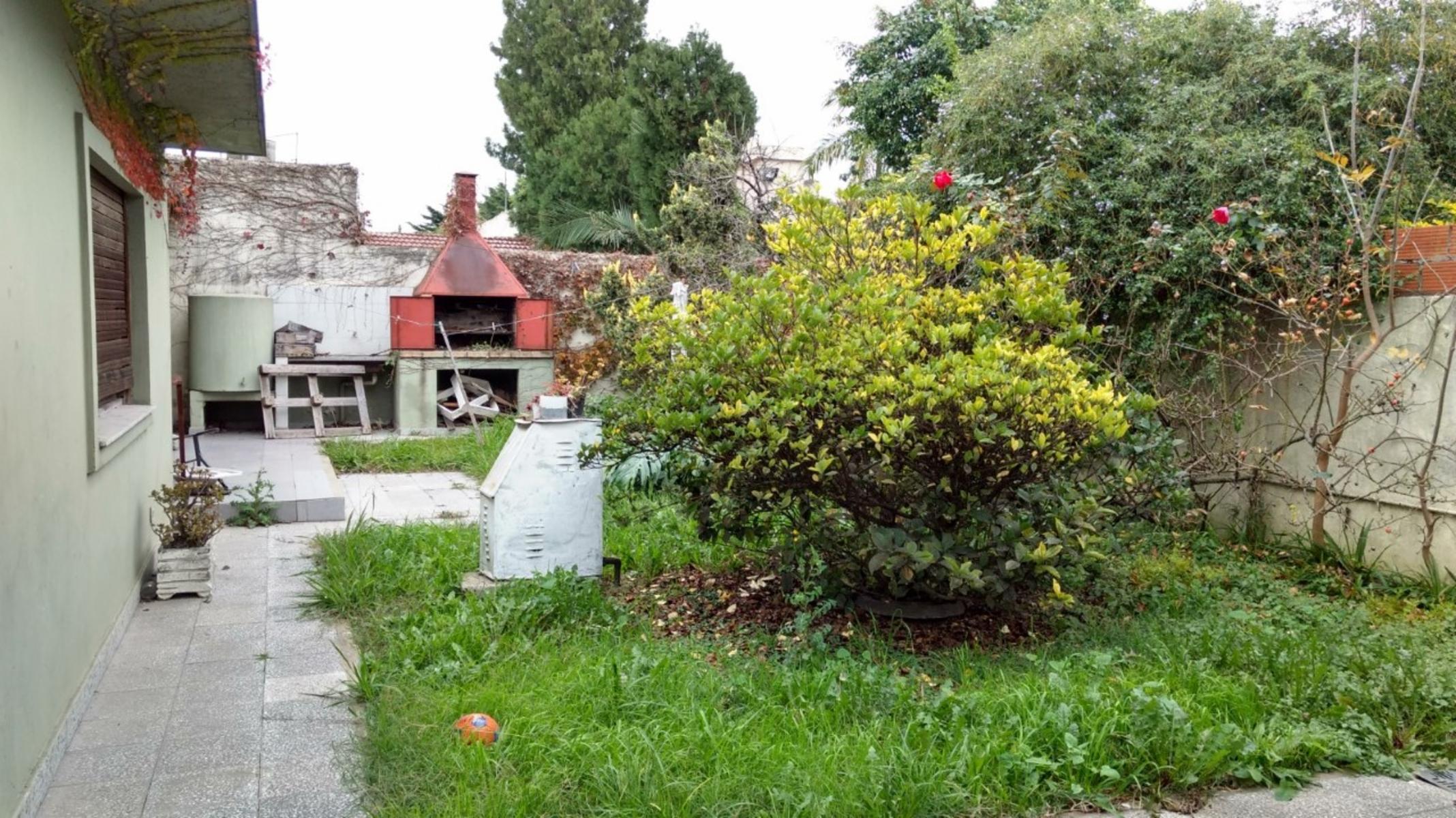 CASA DE 3 AMB. LOTE PROPIO. SUPERFICIE DE TNO 255 MTS. VENTA DIRECTA. — foto 10