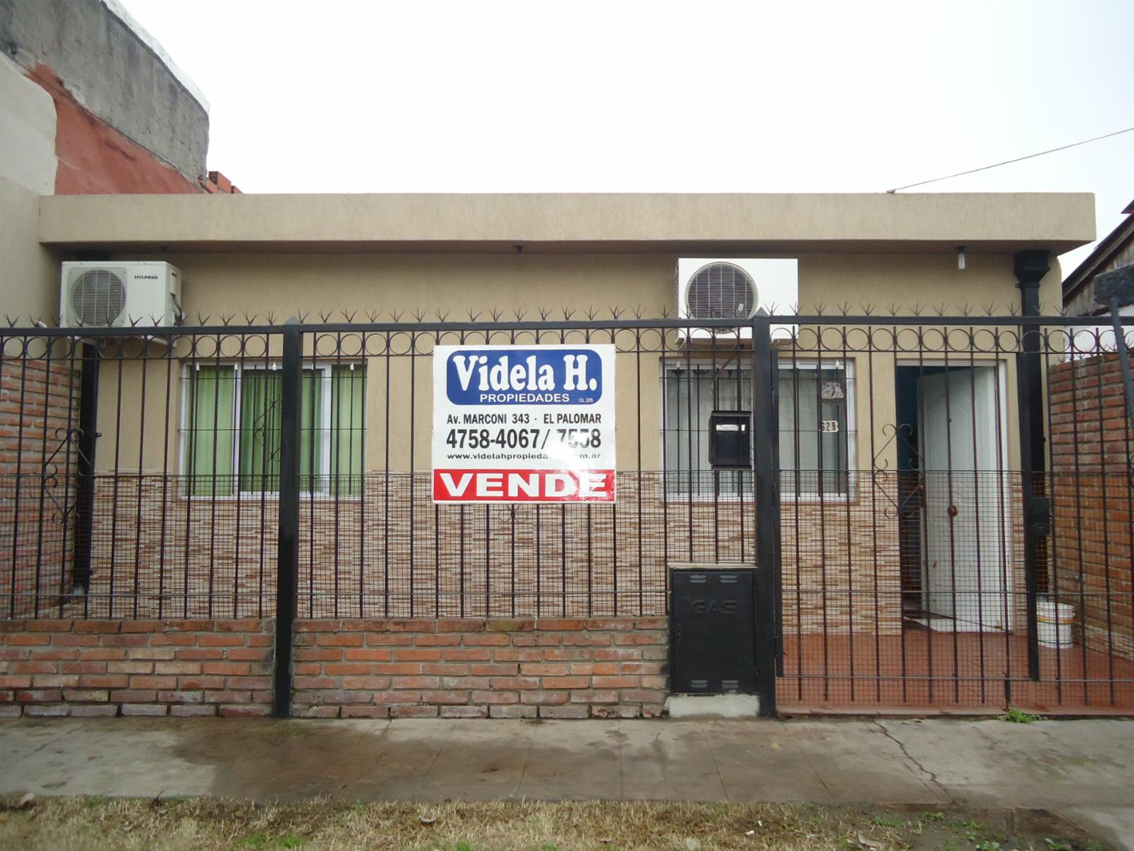 CASA PH AL FRENTE DE 3 AMBIENTES. SUP. 7 mts X 15 mts2 APROX.