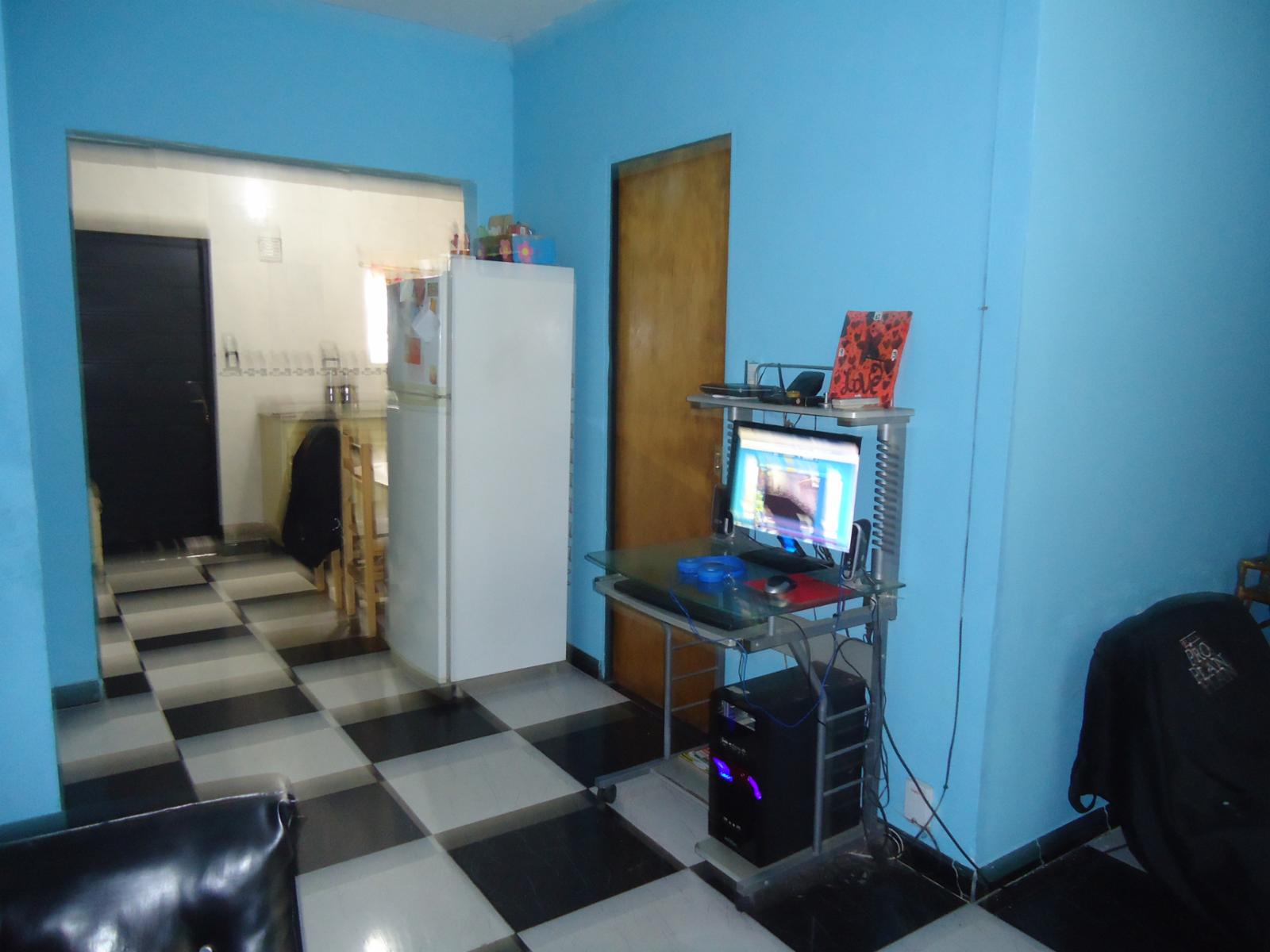 CASA PH AL FRENTE DE 3 AMBIENTES. SUP. 7 mts X 15 mts2 APROX. — foto 2