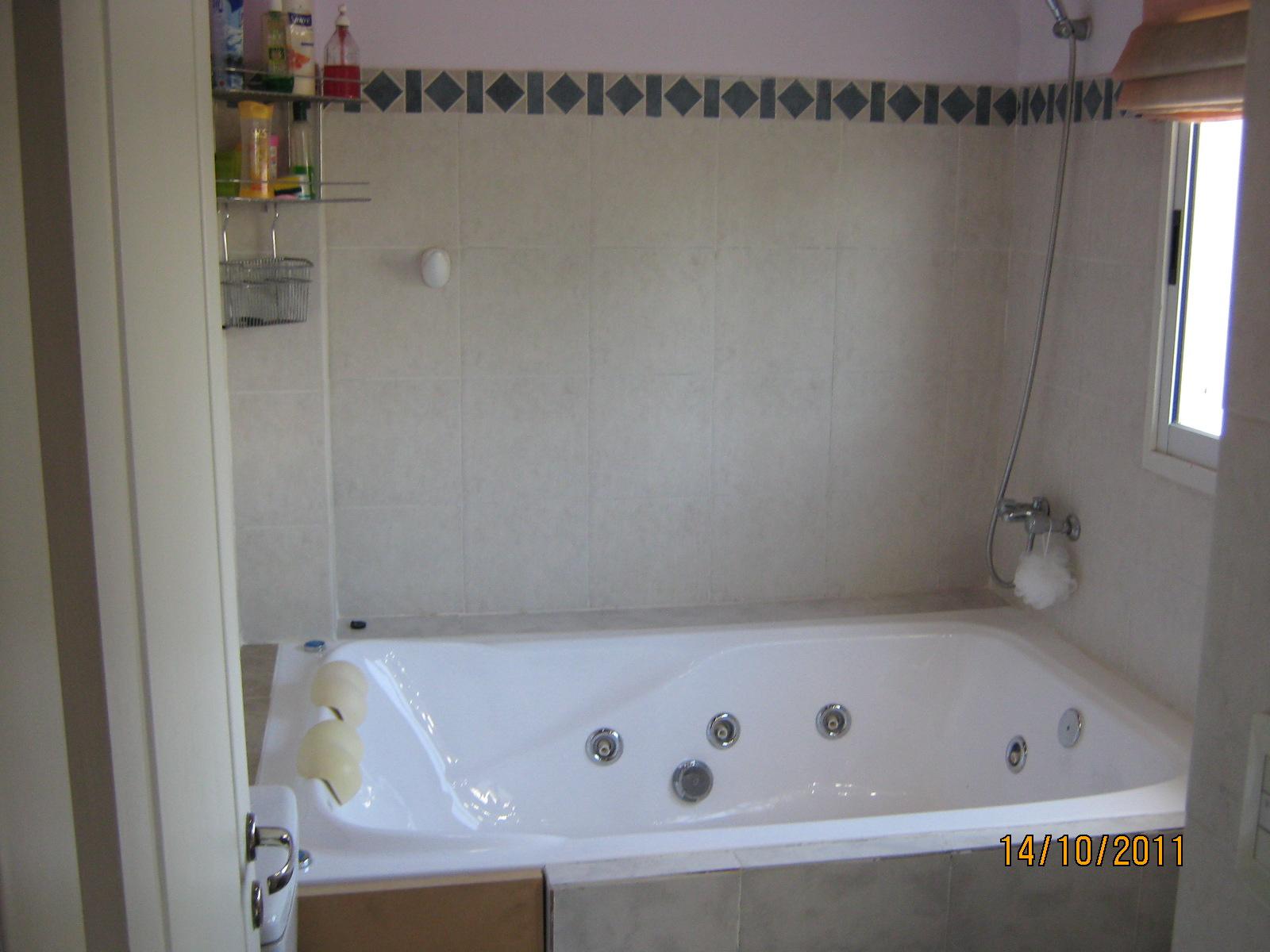 DUPLEX 2 PLANTAS AL FRENTE DE 4 AMBIENTES. SUP. cub 110 m2. — foto 8