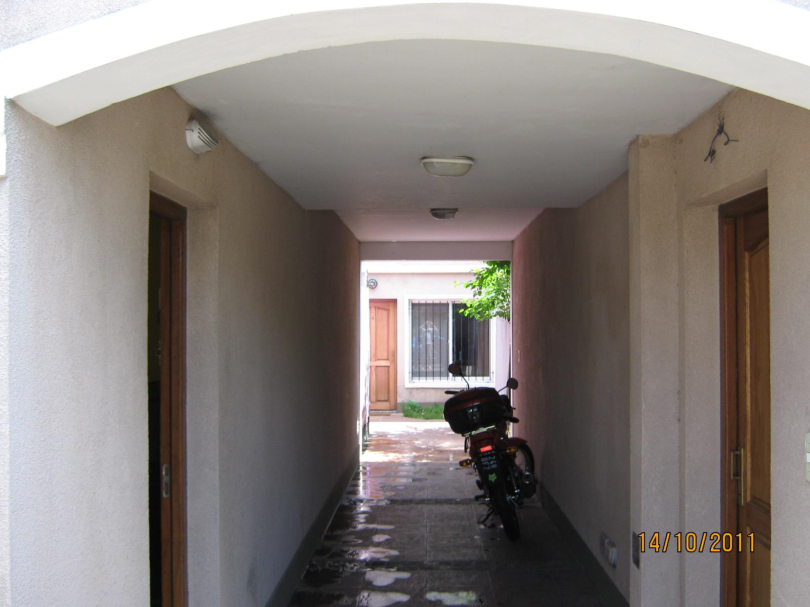 DUPLEX 2 PLANTAS AL FRENTE DE 4 AMBIENTES. SUP. cub 110 m2. — foto 11