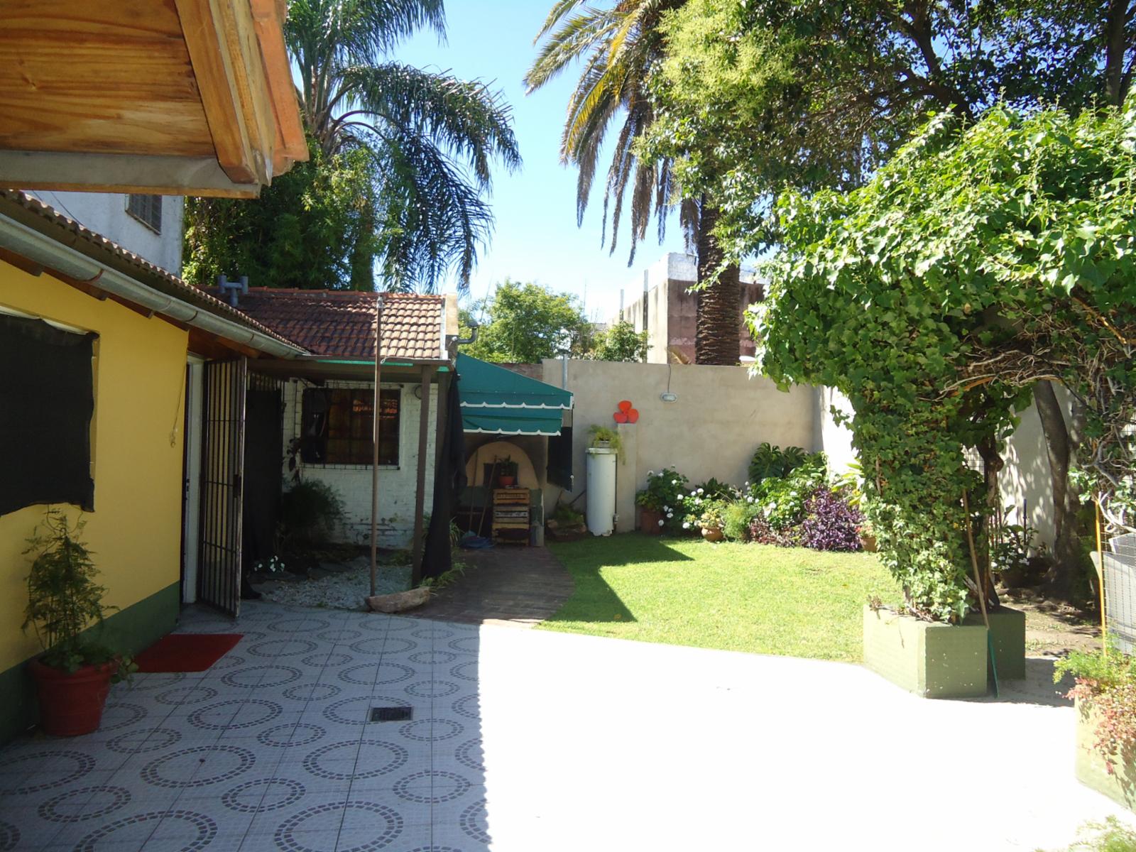 CASA EN LOTE PROPIO DE 5 AMBIENTES. SUP. 400 mts2. ¡¡¡ HERMOSA CASA QUINTA — foto 6