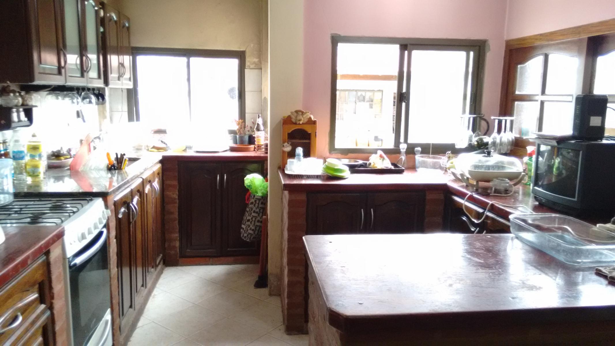 CASA EN LOTE PROPIO DE 5 AMBIENTES. SUP. 230 mts2. APROX. ¡¡¡ESTADO MUY BUENO — foto 5