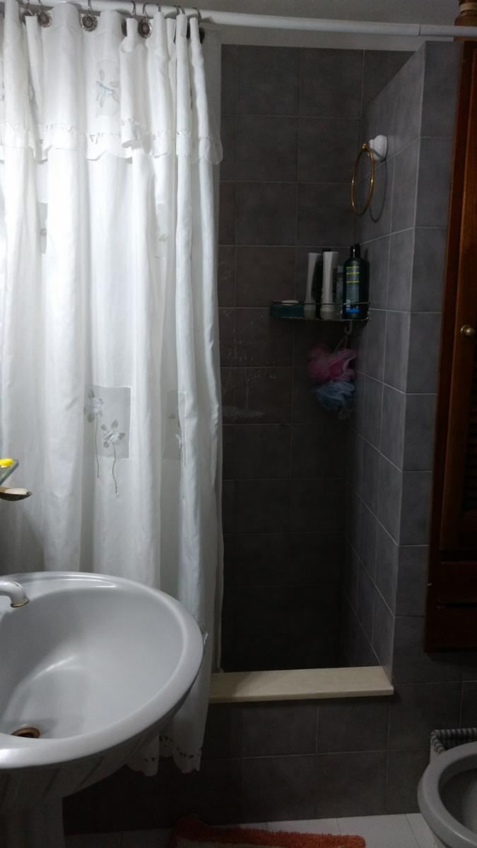CASA DE 5 AMBIENTES EN LOTE PROPIO . SUP. 10 mts X 20 mts. ¡¡¡ ESTADO IMPECABLE Y MODERNO — foto 7