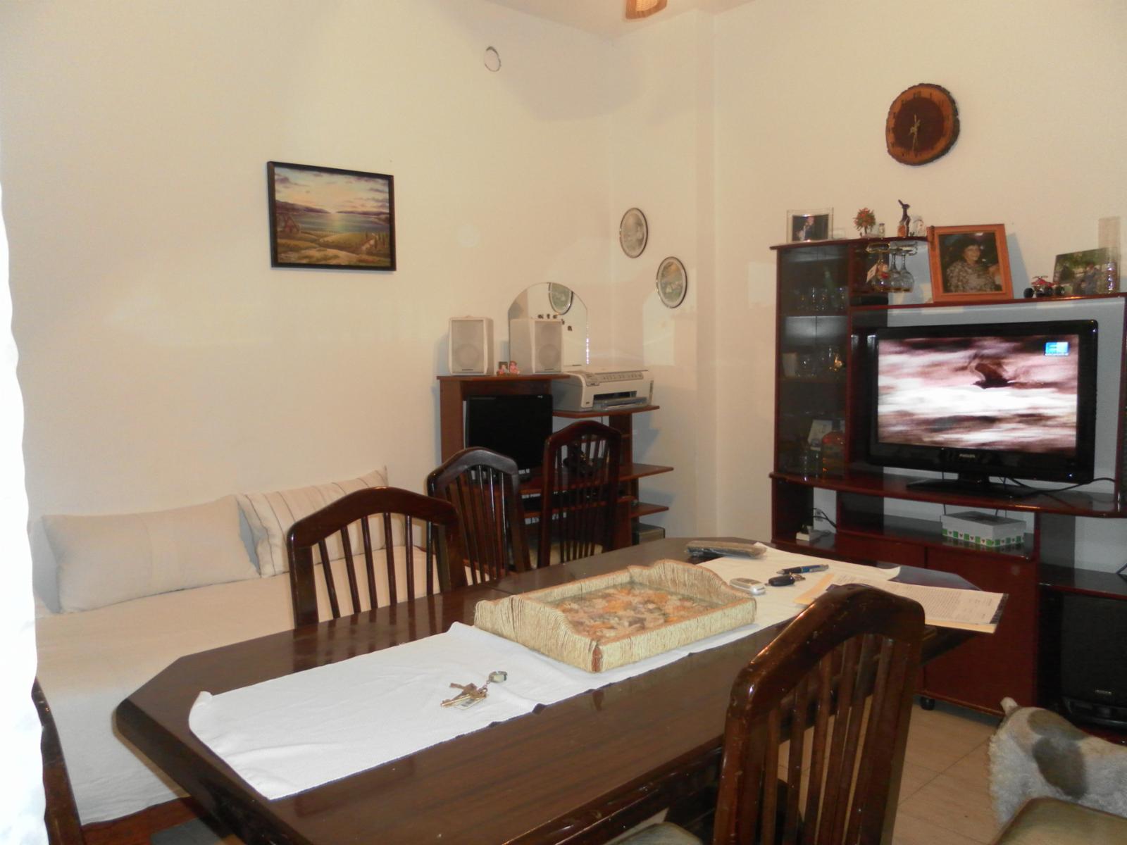 DEPARTAMENTO INTERNO DE 3 AMBIENTES.