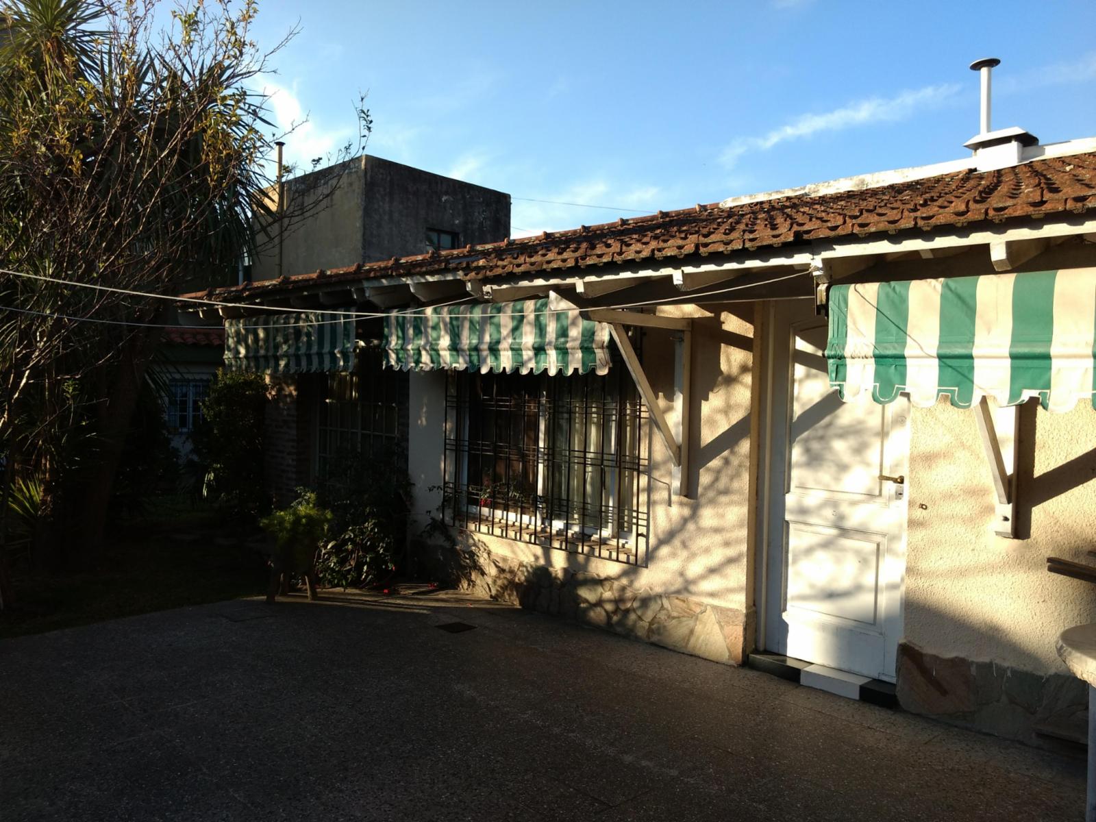 CASA EN LOTE PROPIO AL FRENTE — foto 15