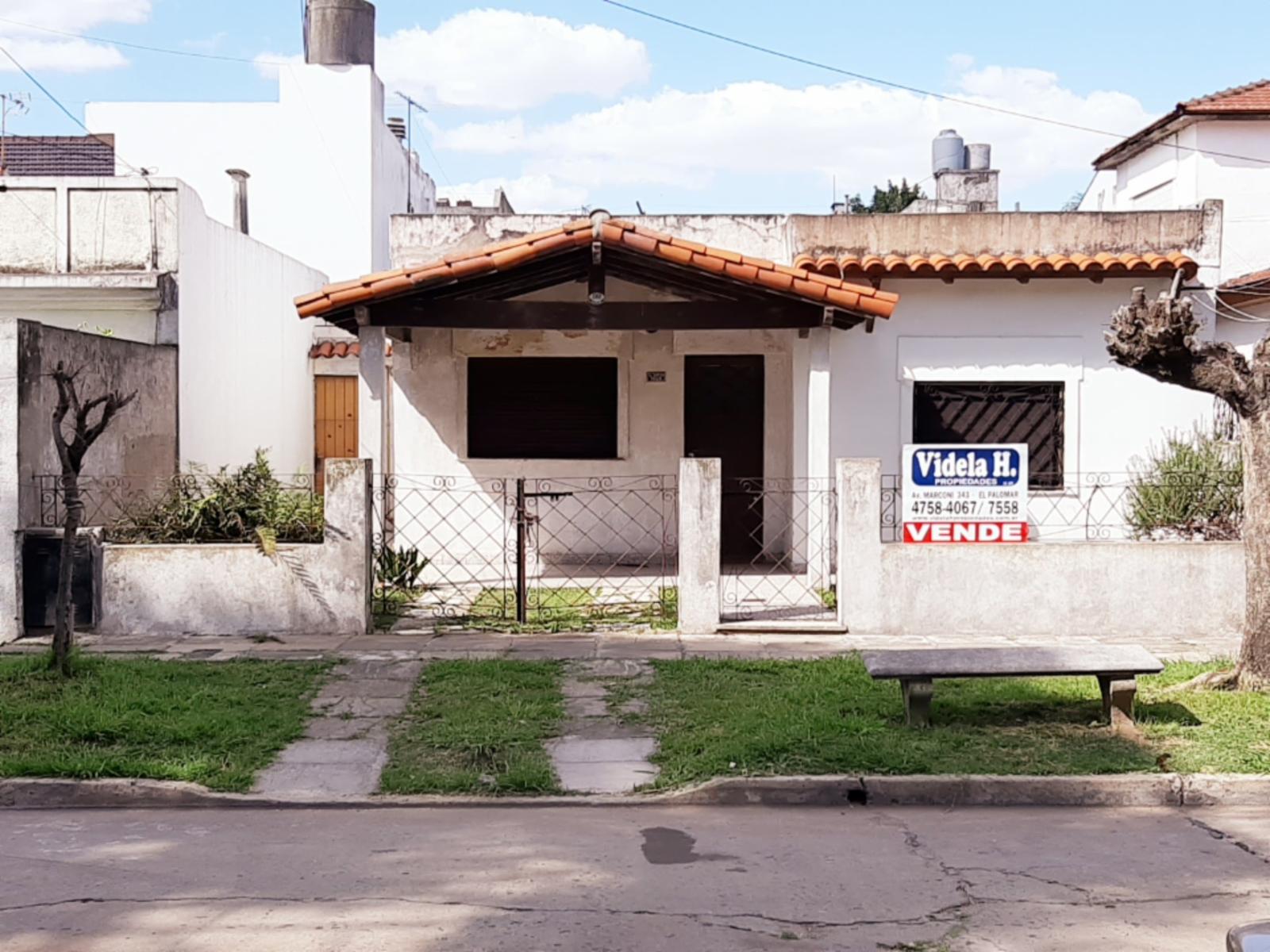 CASA 3 AMB - A RECICLAR - EXCELENTE UBICACIÓN
