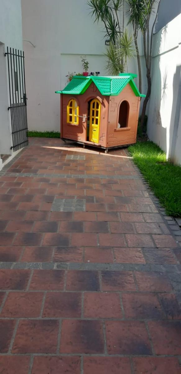 MUY BUENA PROPIEDAD EN LOTE PROPIO 3AMB CON GARAJE — foto 5