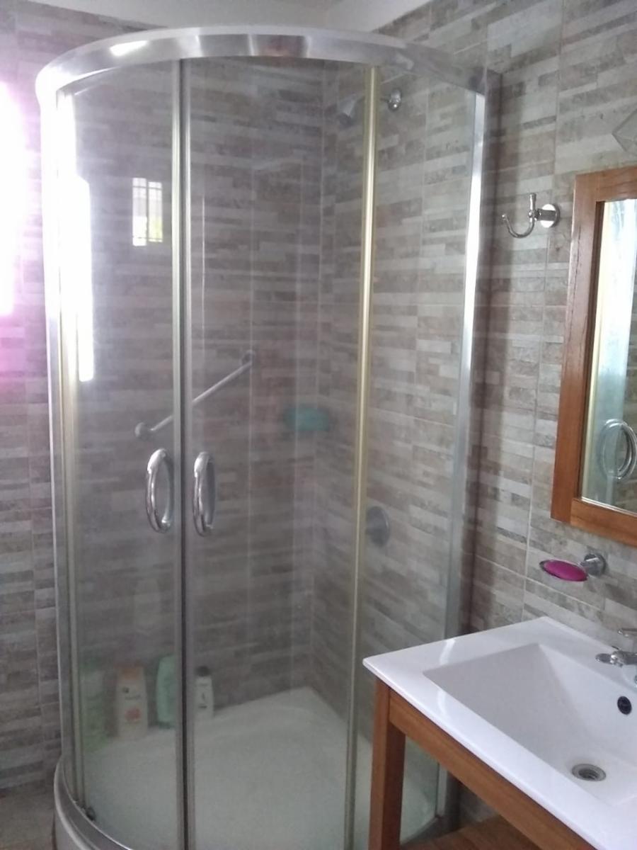 EXCELENTE PROPIEDAD 6 AMBIENTES CON FONDO, QUINCHO Y PILETA CERCA ESTACION ELPALOMAR — foto 12