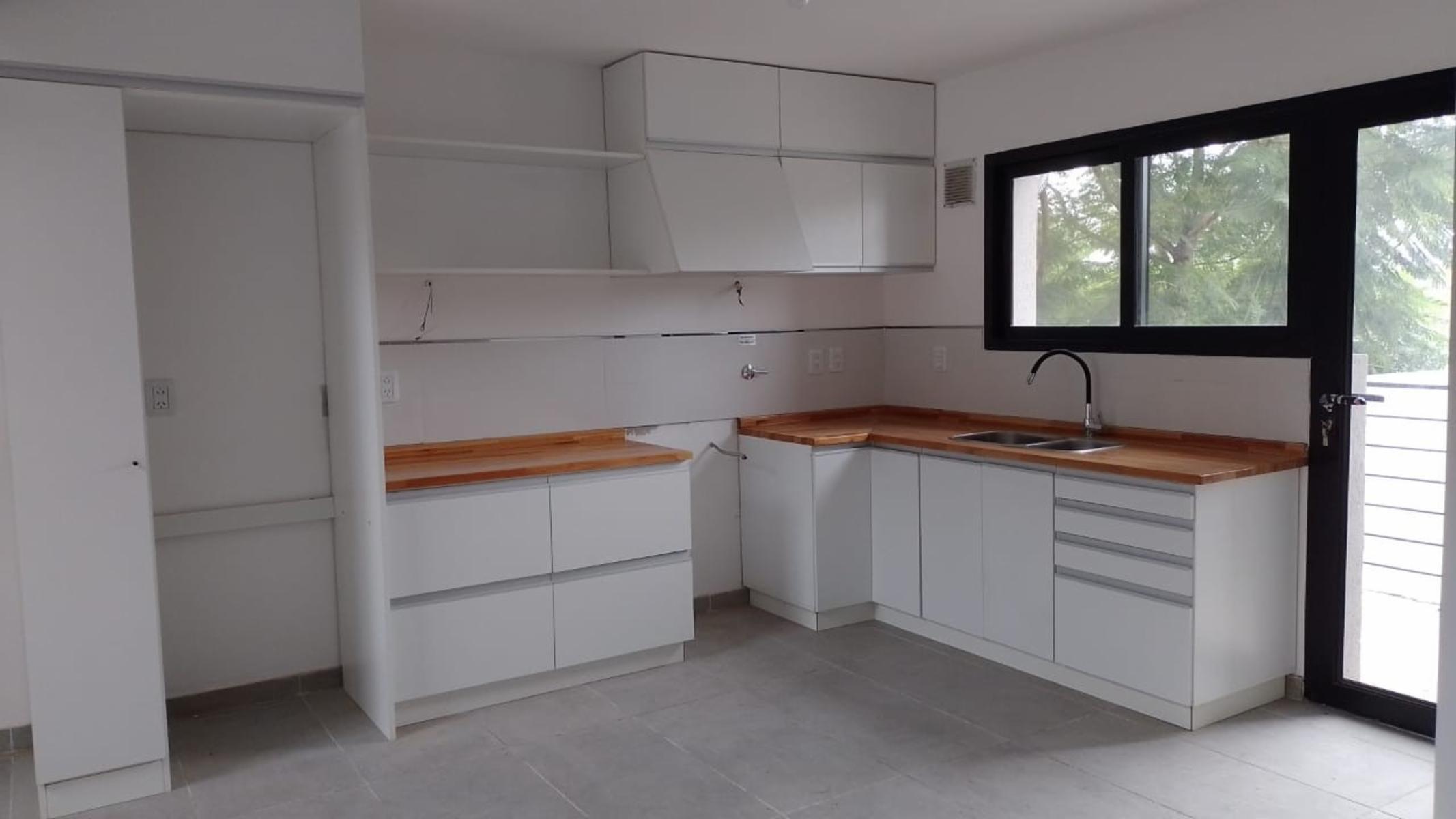 DEPARTAMENTO DE 3 AMBIENTES CON GARAJE PARA 2 AUTOS, A ESTRENAR. — foto 8