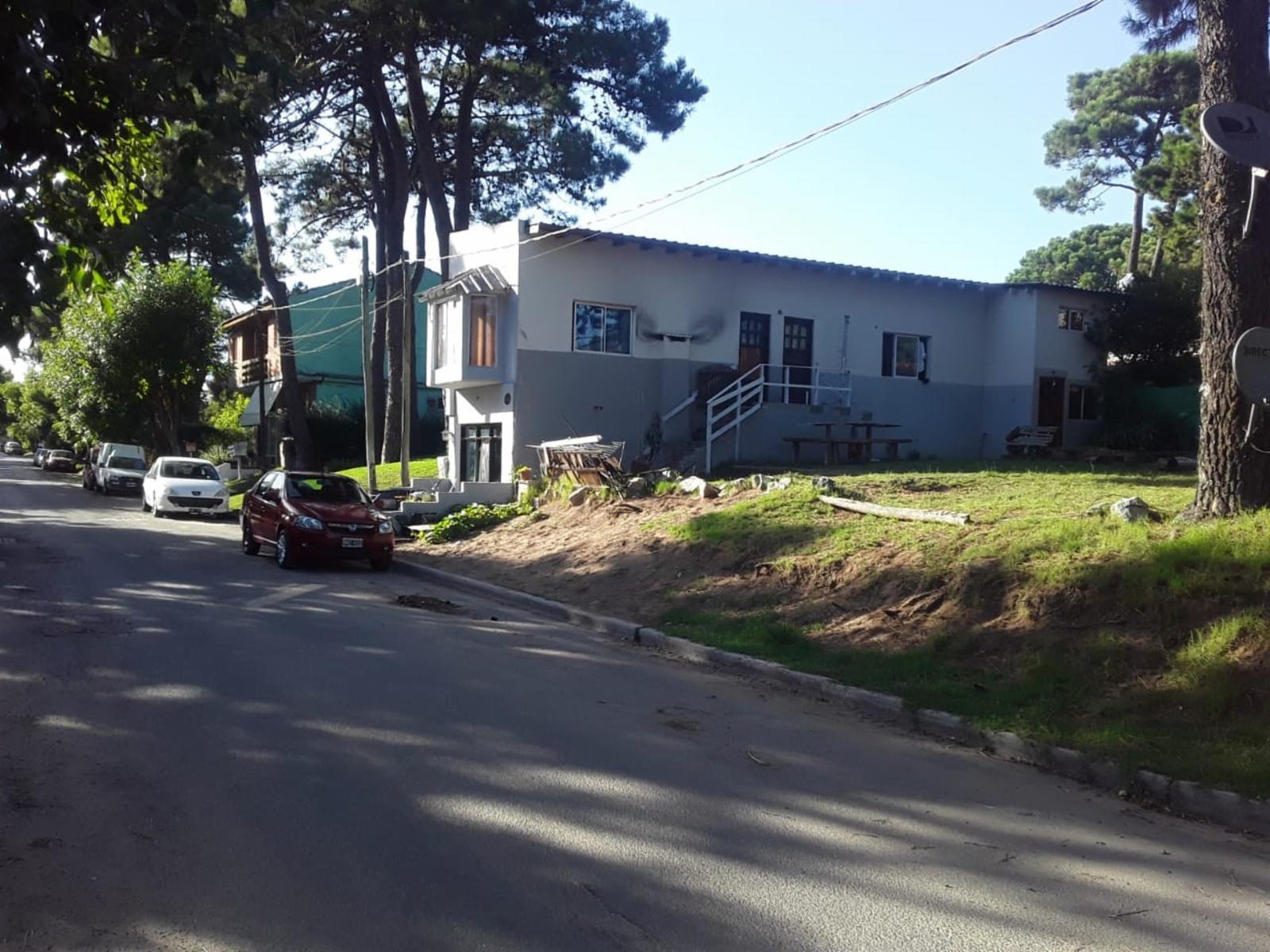 1DTO 2 AMB EN PB Y 3 monoambientes. EN PA. venta en block con parque. — foto 2