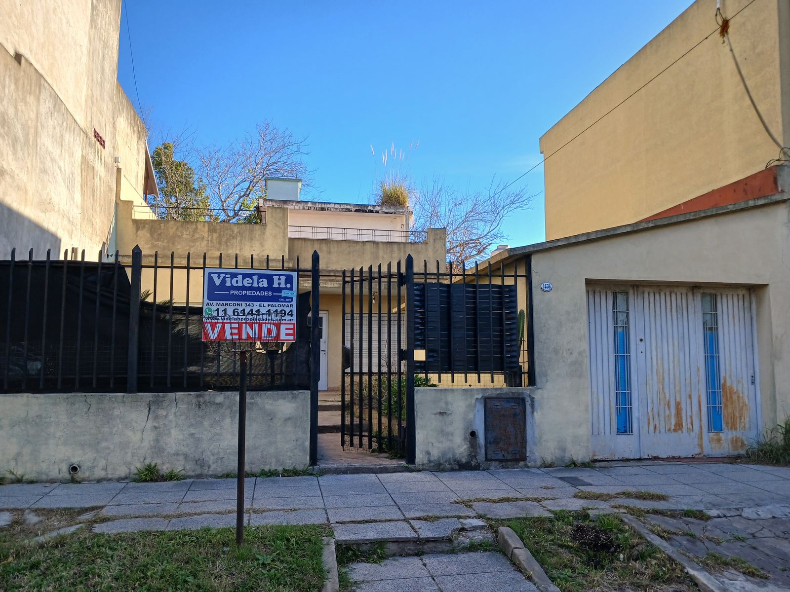 Casa al fte. 3 amb.c/coch.