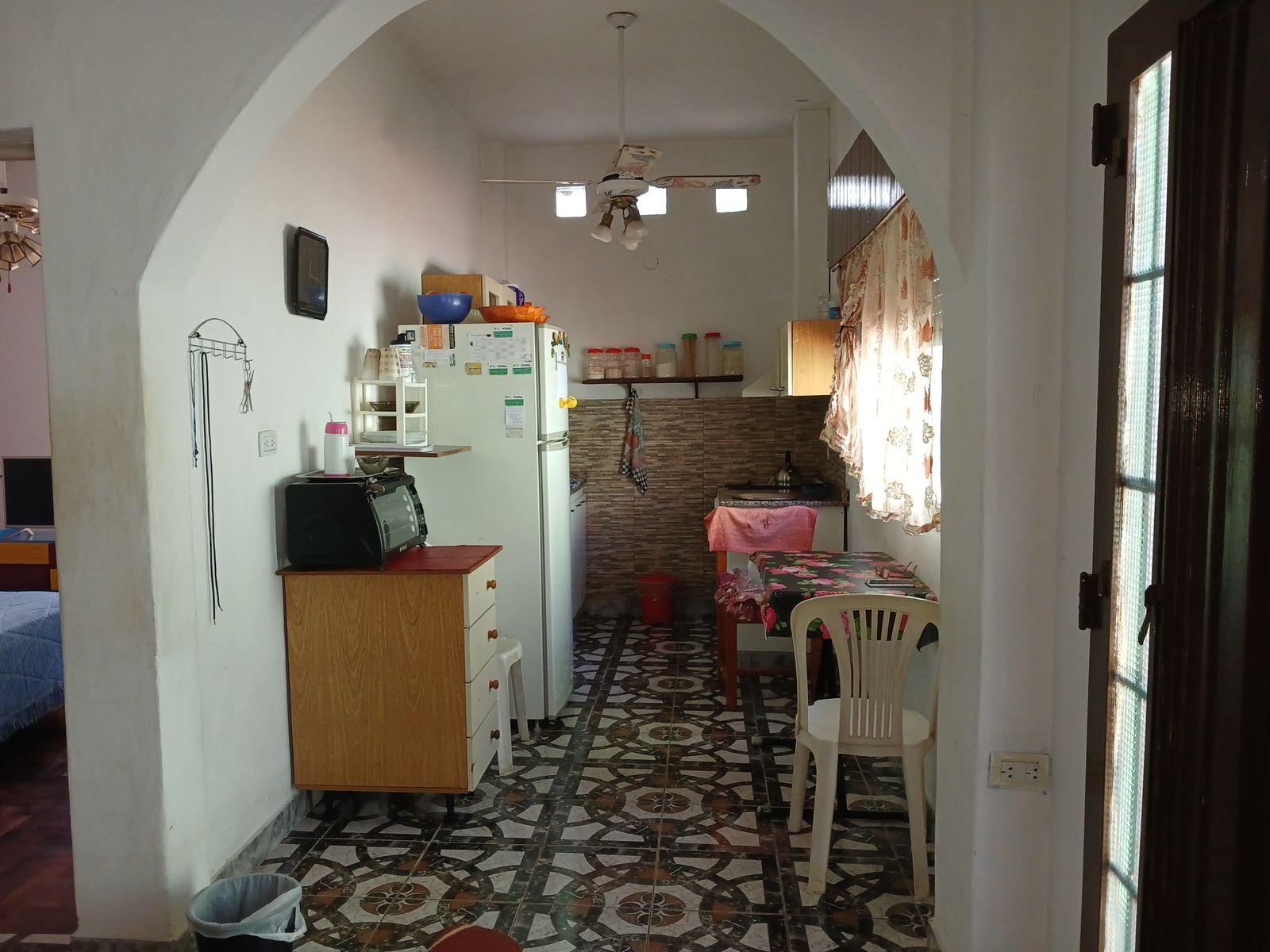 Casa 3 amb.+ Depto. 2 amb. y coch. — foto 2