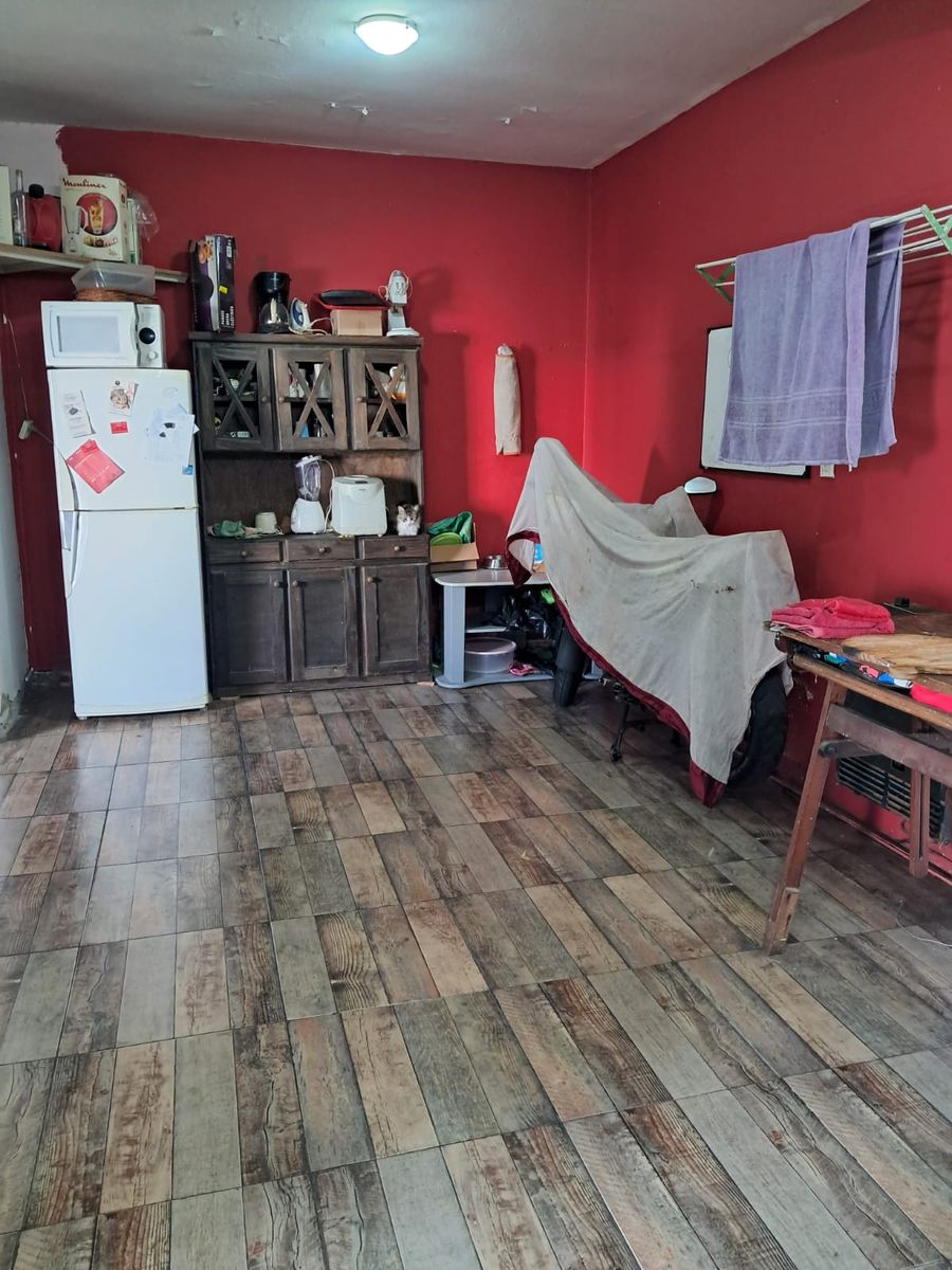 CASA LOTE PPIO. 4 AMB CON GARAJE Y PATIO — foto 11
