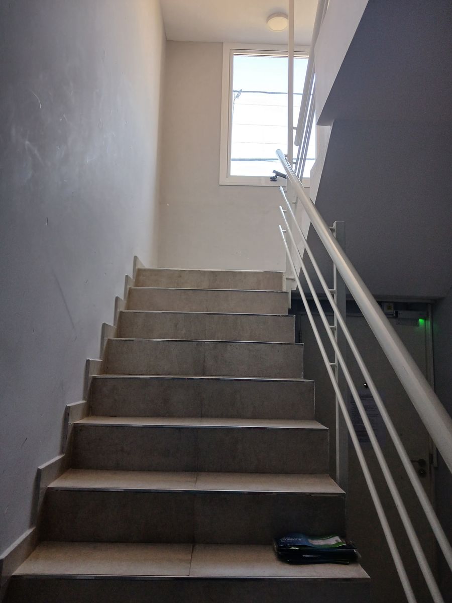 Monoambiente al fte c/balcón - 3