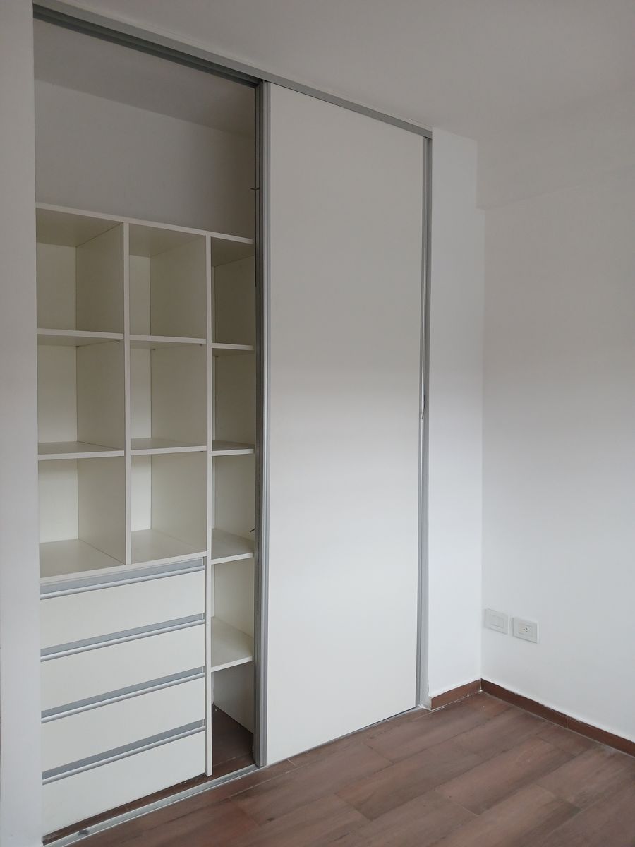 Departamento 2 amb. PB Fte. con patio - 9