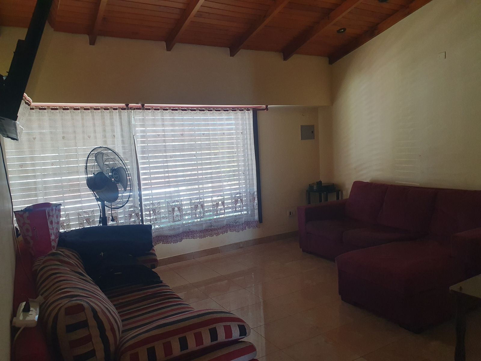 Casa al fte. 3 amb c/coch + depto 4 amb - 26