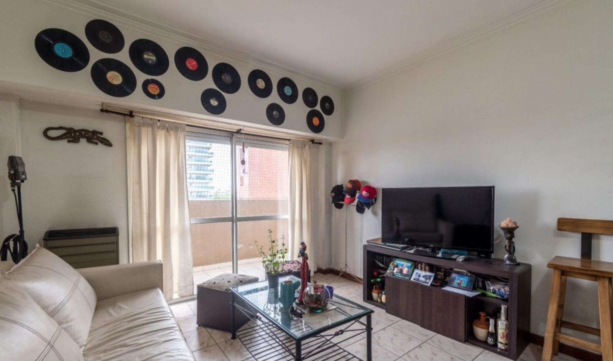 Vendo departamento de 3 ambientes a 2 cuadras del Mar, zona La Perla — foto 2