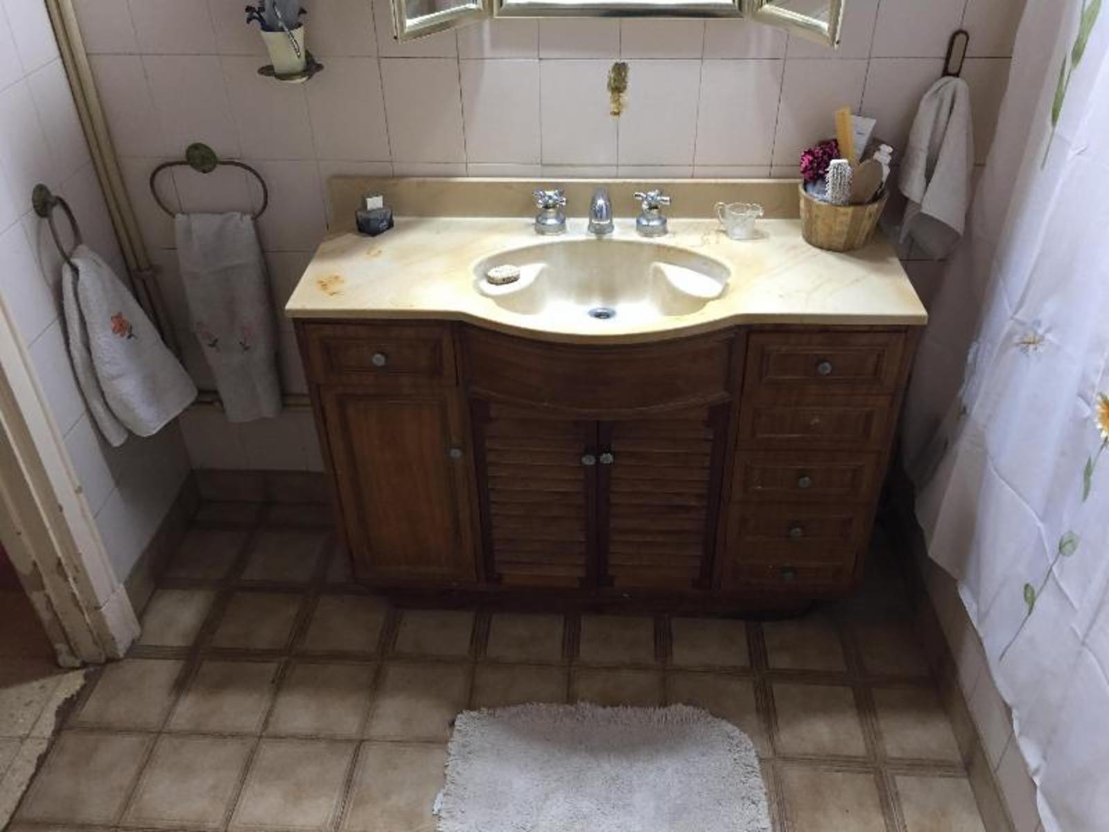 Chalet con quincho y pileta — foto 7