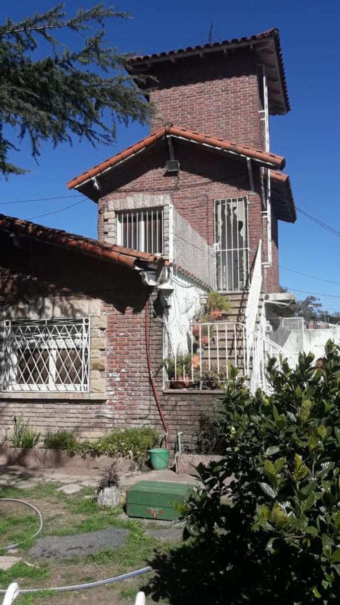 Chalet con quincho y pileta — foto 12