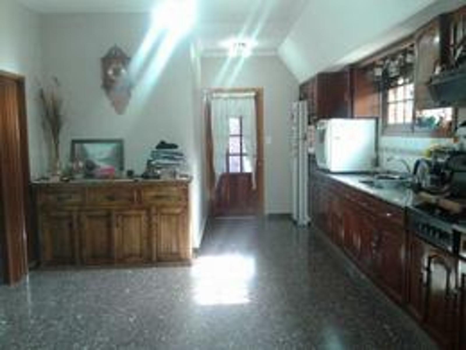 CASA 4 AMBIENTES JOSE C PAZ — foto 8