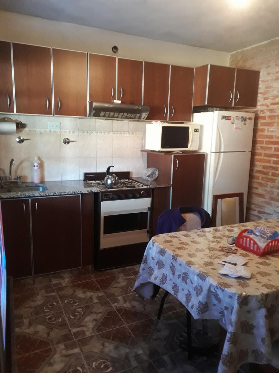 CHALET DE 6 AMBIENTES, DESARROLLADA EN 2 PLANTAS, A 2 CUADRAS DEL MAR. — foto 5