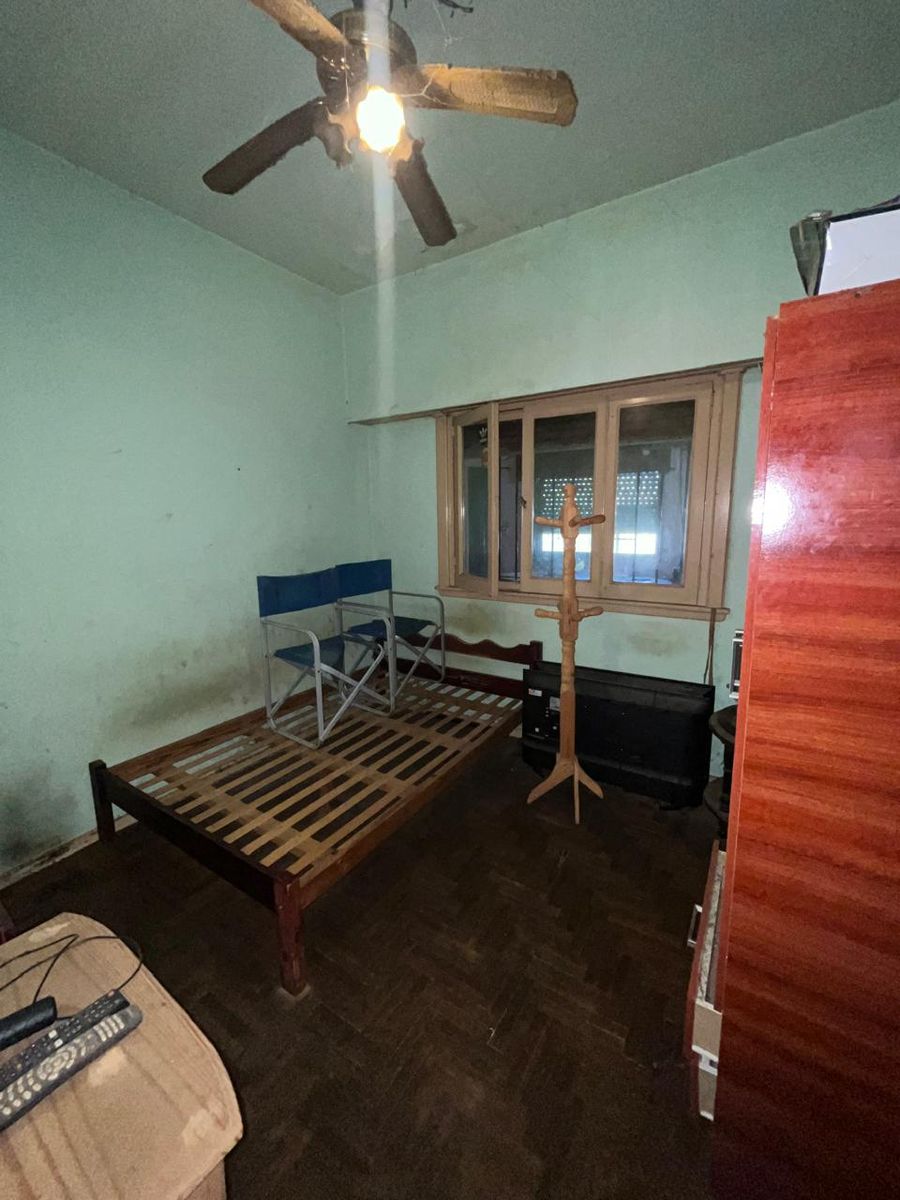 VENTA Casa Muy buena zona PARA RECICLAR — foto 6