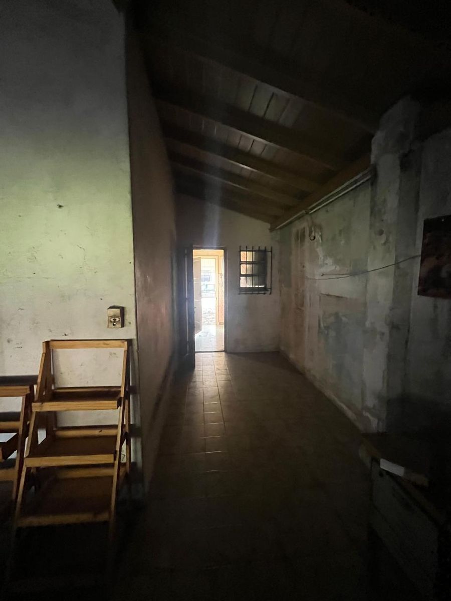 VENTA Casa Muy buena zona PARA RECICLAR — foto 7