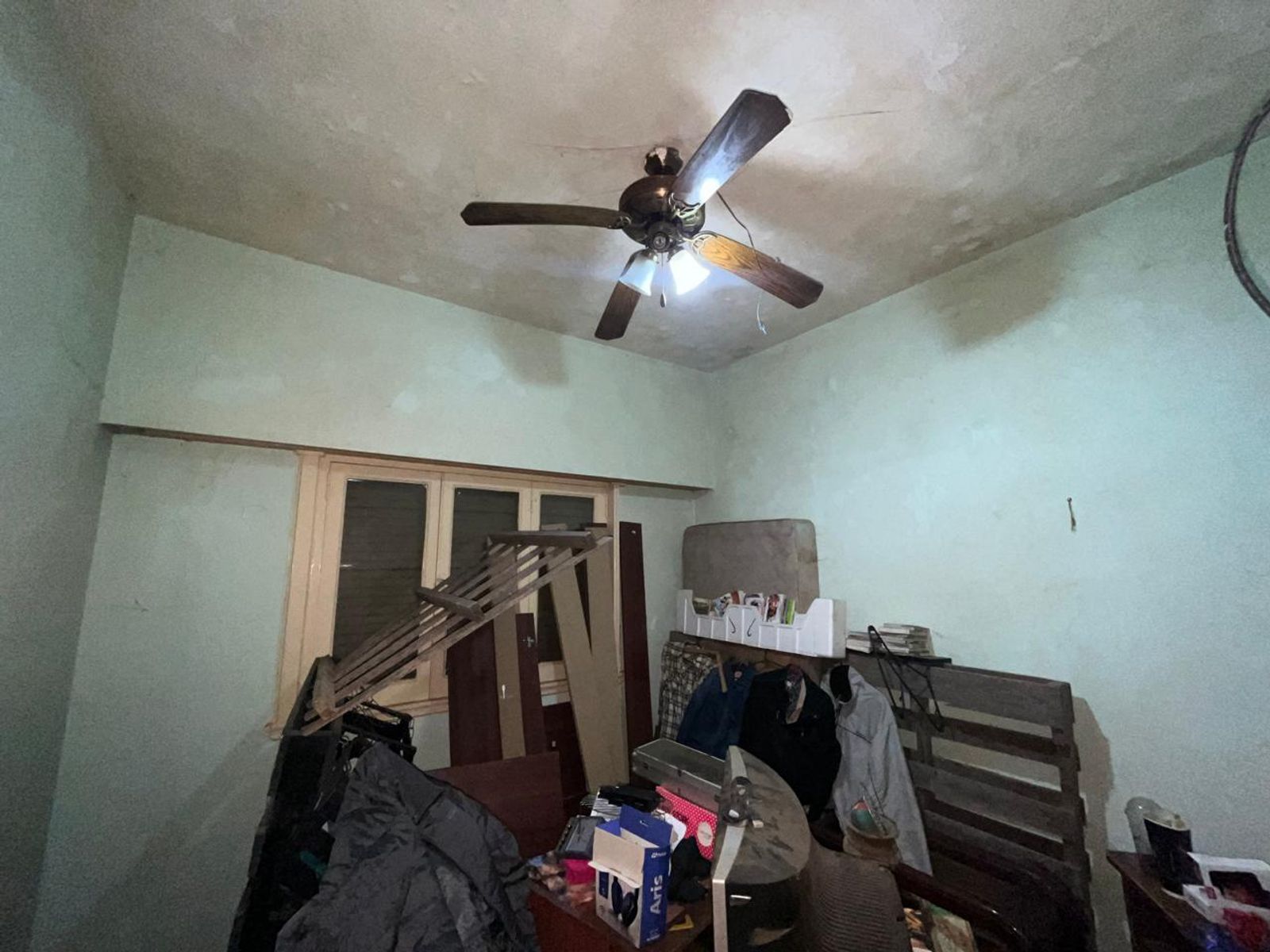 VENTA Casa Muy buena zona PARA RECICLAR — foto 8