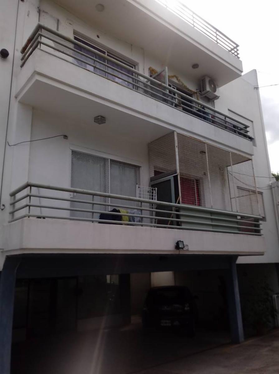 EXCELENTE DEPARTAMENTO 2 AMBIENTES Y 1/2, MÚLTIPLES CUALIDADES