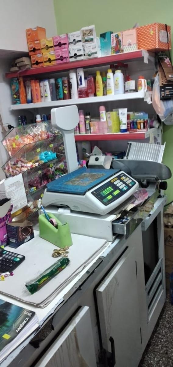 Muy linda casa con negocio funcionando oportunidad — foto 4