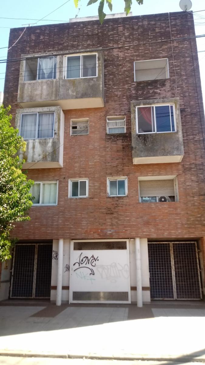 3 ambientes en duplex con cochera y baulera OPORTUNIDAD
