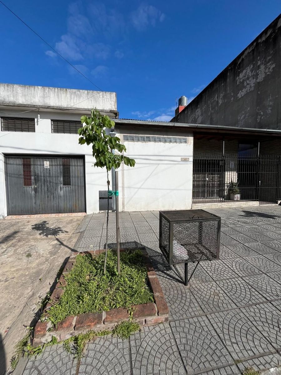 Muy buena propiedad sobre Av San Martín — foto 3