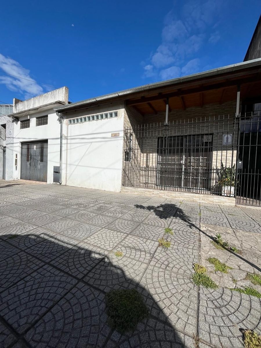 Muy buena propiedad sobre Av San Martín — foto 7