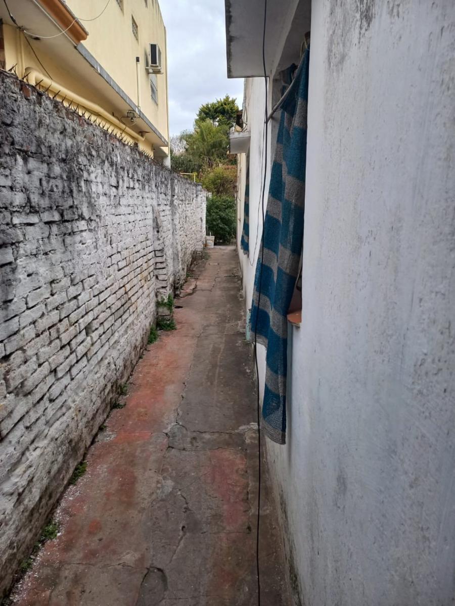 Casa céntrica con locales Ideal Emprendimiento — foto 8