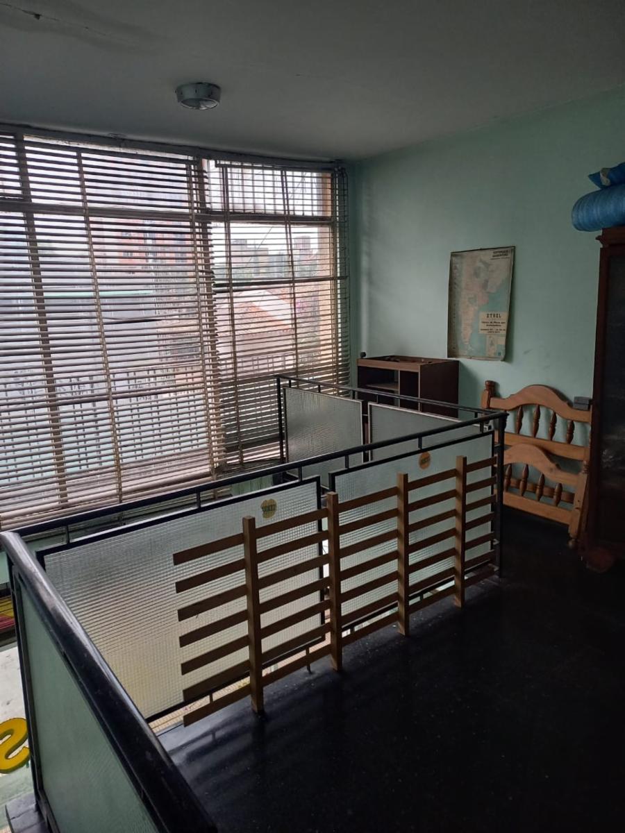 Casa céntrica con locales Ideal Emprendimiento — foto 10