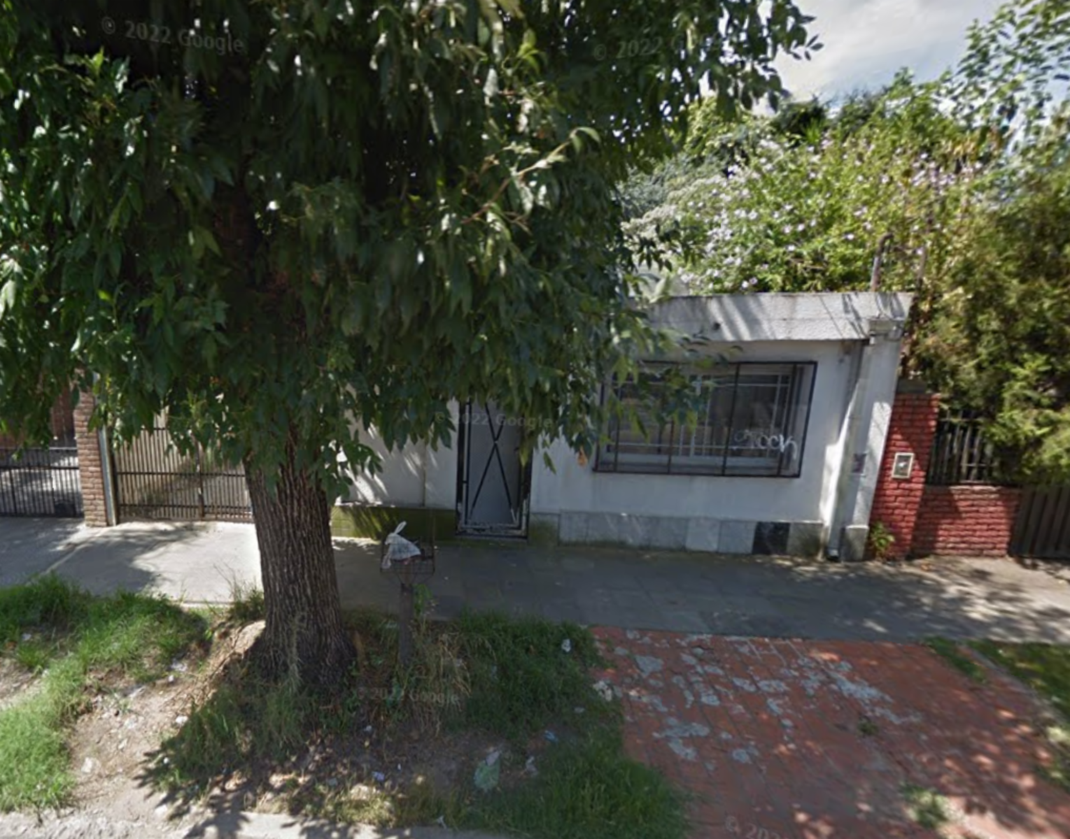 VENTA MUY BUENA OPORTUNIDAD Lote con mejoras Zona MI1