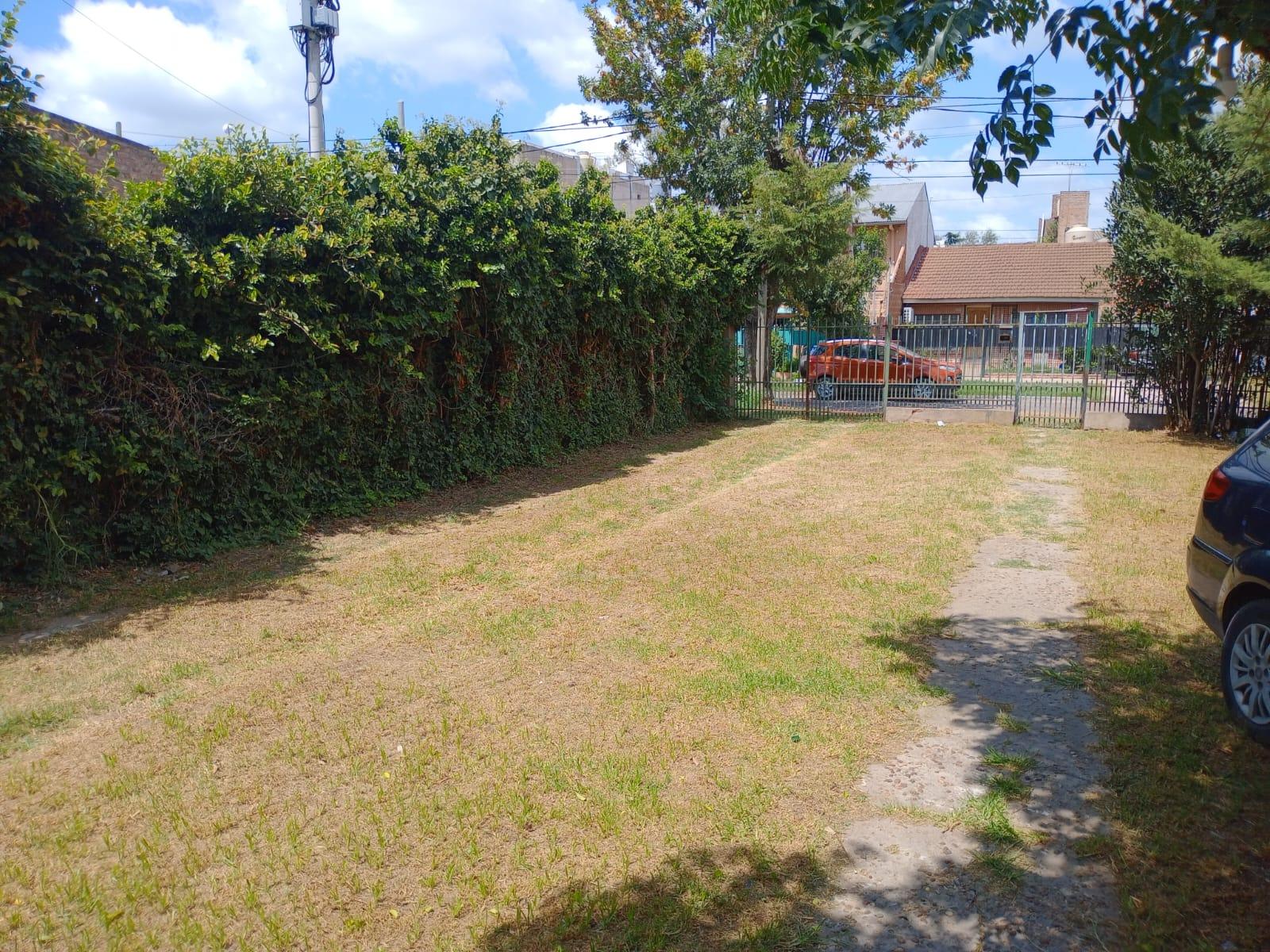VENTA VENTA MUY BUENA ZONA Casa sobre amplio lote a metros de estación — foto 12
