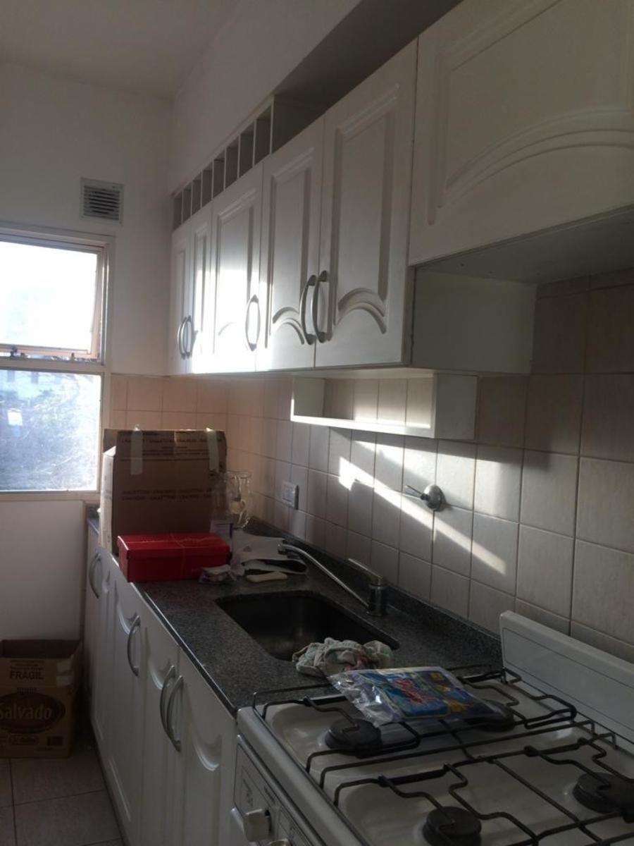 VENTA dos ambientes con amplio balcón Av Perón al 500 complejo BARCELONA V y VI — foto 2