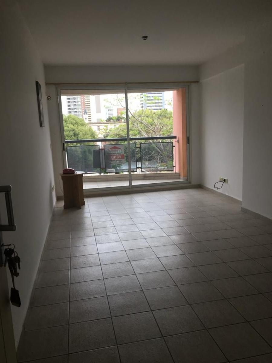 VENTA dos ambientes con amplio balcón Av Perón al 500 complejo BARCELONA V y VI — foto 7