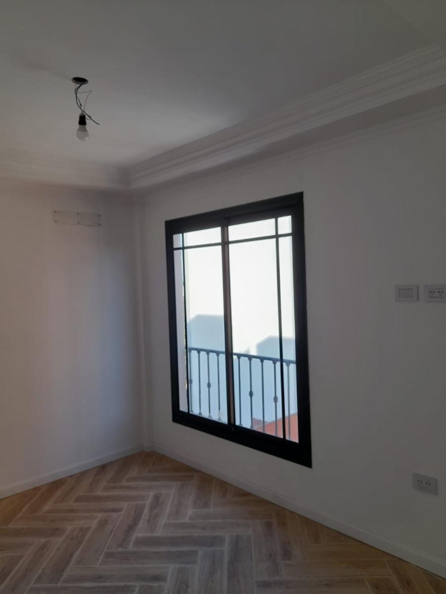 Venta DOS AMBIENTES con balcón Edificio de Categoría — foto 4