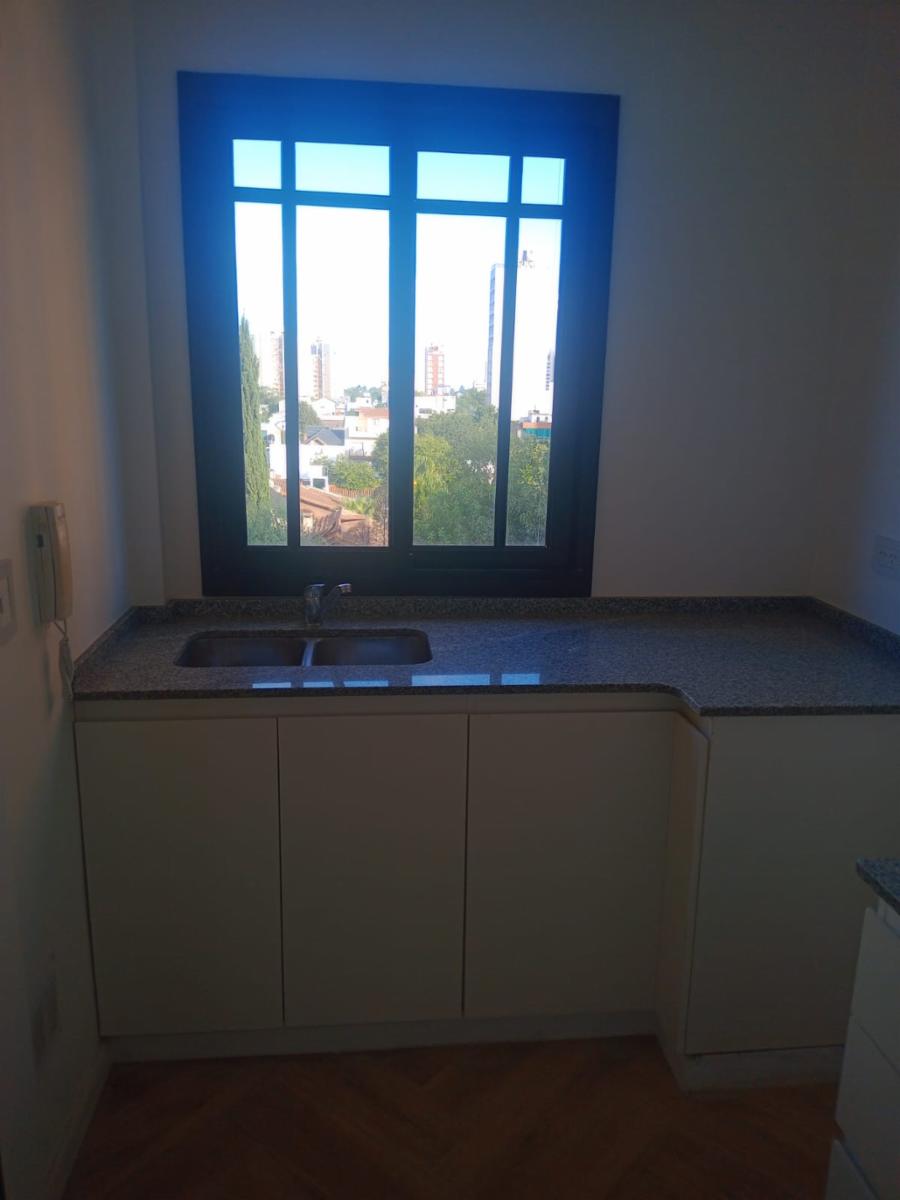 Venta DOS AMBIENTES con balcón Edificio de Categoría — foto 10