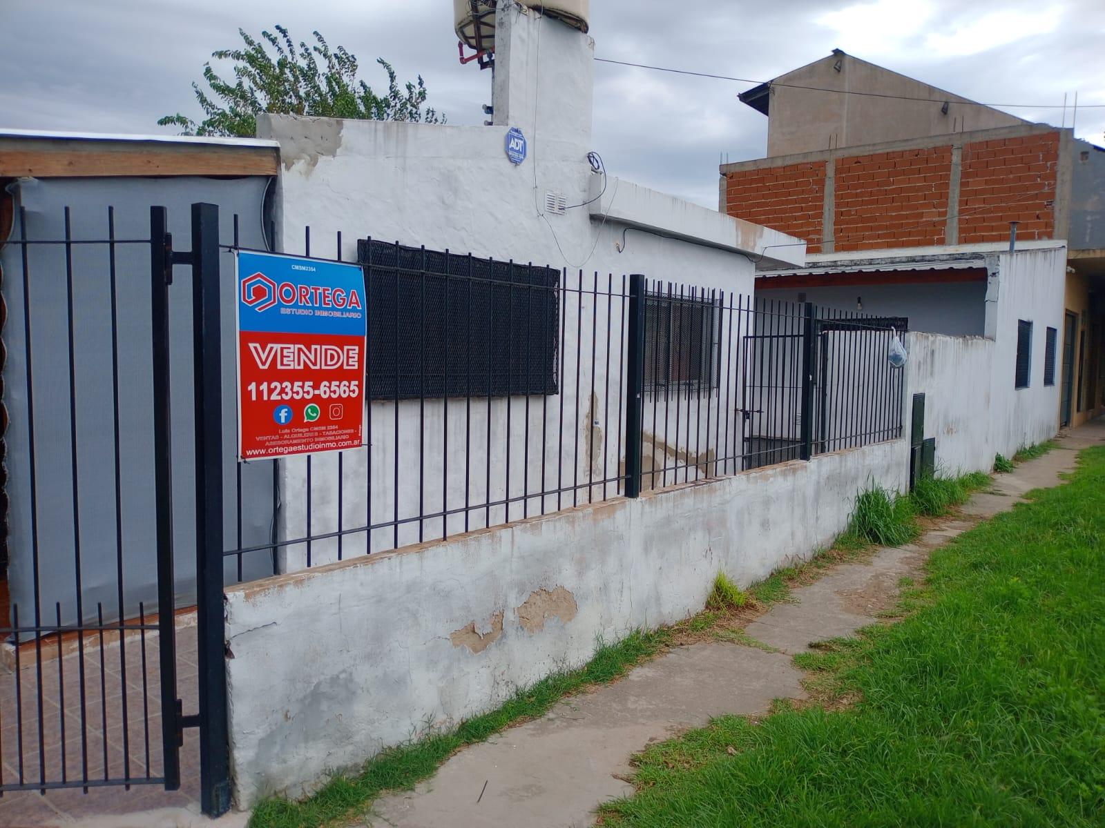 Dos casas sobre un mismo lote, en esquina — foto 8