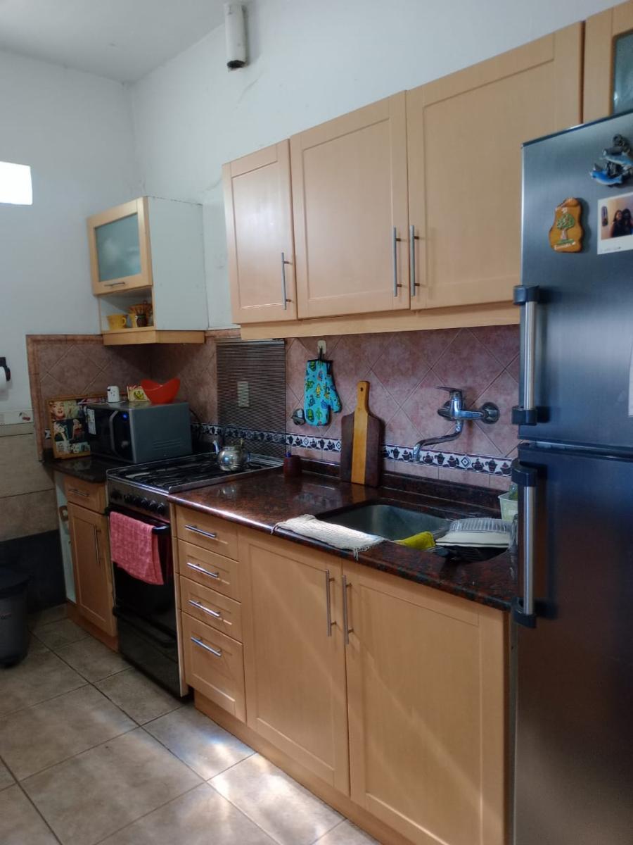 Hermoso chalet sobre Blasco Ibañez, con acceso inmediato a Av Balbín y San Miguel — foto 8