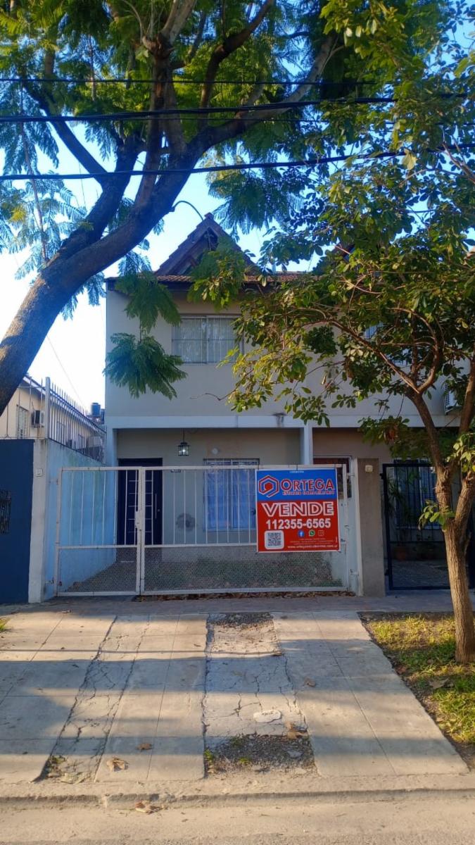 HERMOSO TRIPLEX único por sus dimensiones