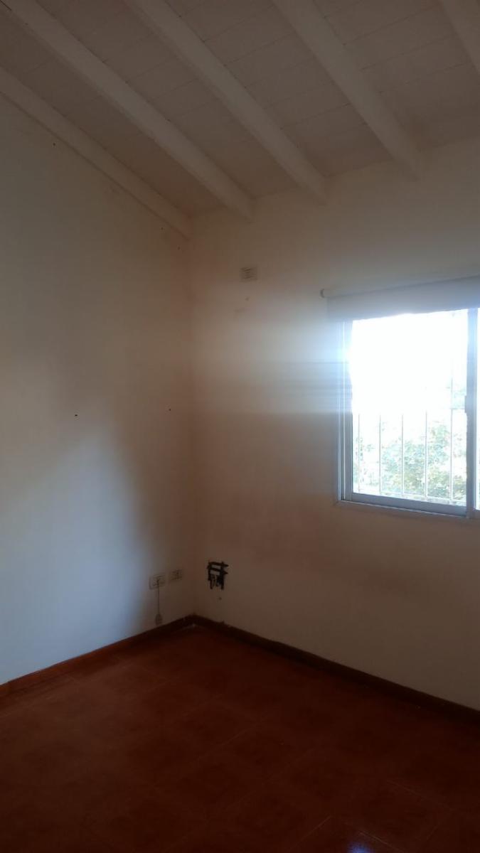 HERMOSO TRIPLEX único por sus dimensiones — foto 2